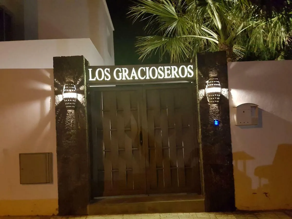 Los Gracioseros 118 & 202 Puerto del Carmen  0*, Puerto del Carmen (Lanzarote)